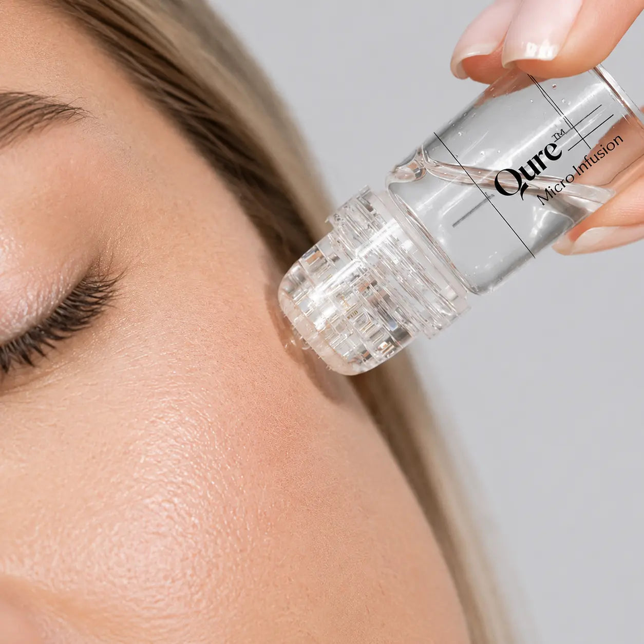 Refresh the look of dull skin with the Micro-Infusion Facial System
